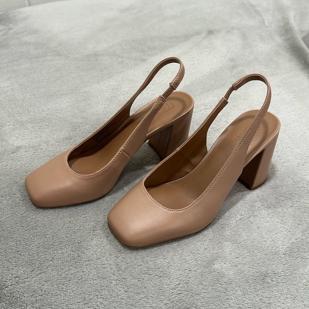 NEW NUDE HEELS